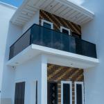 Luxury 4 Bedroom Terrace Duplex With 3 Units