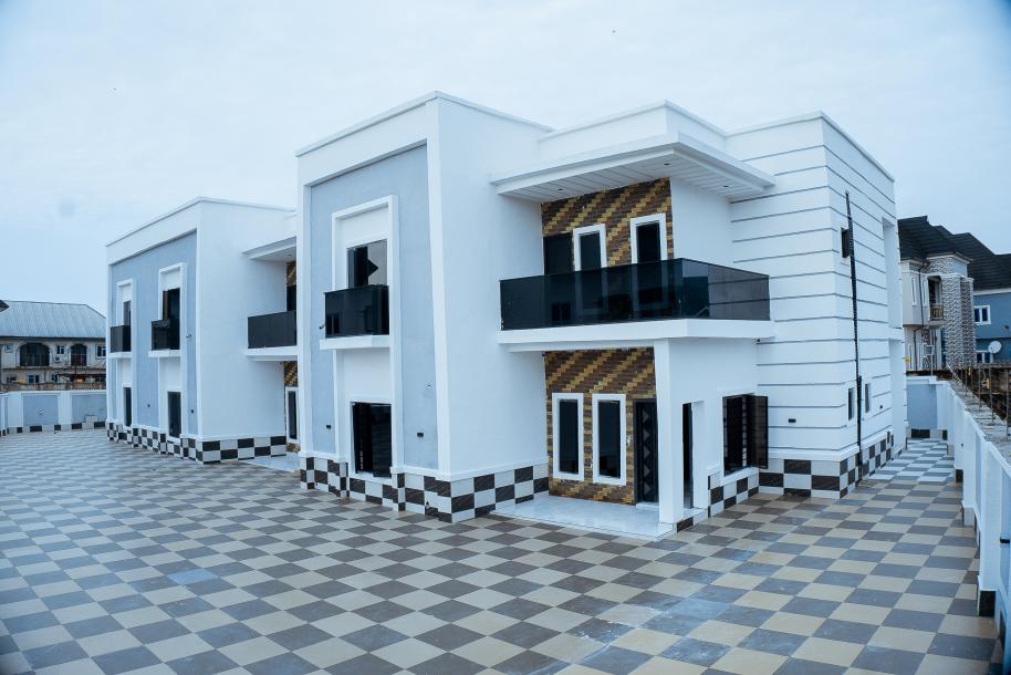 Luxury 4 Bedroom Terrace Duplex With 3 Units-1